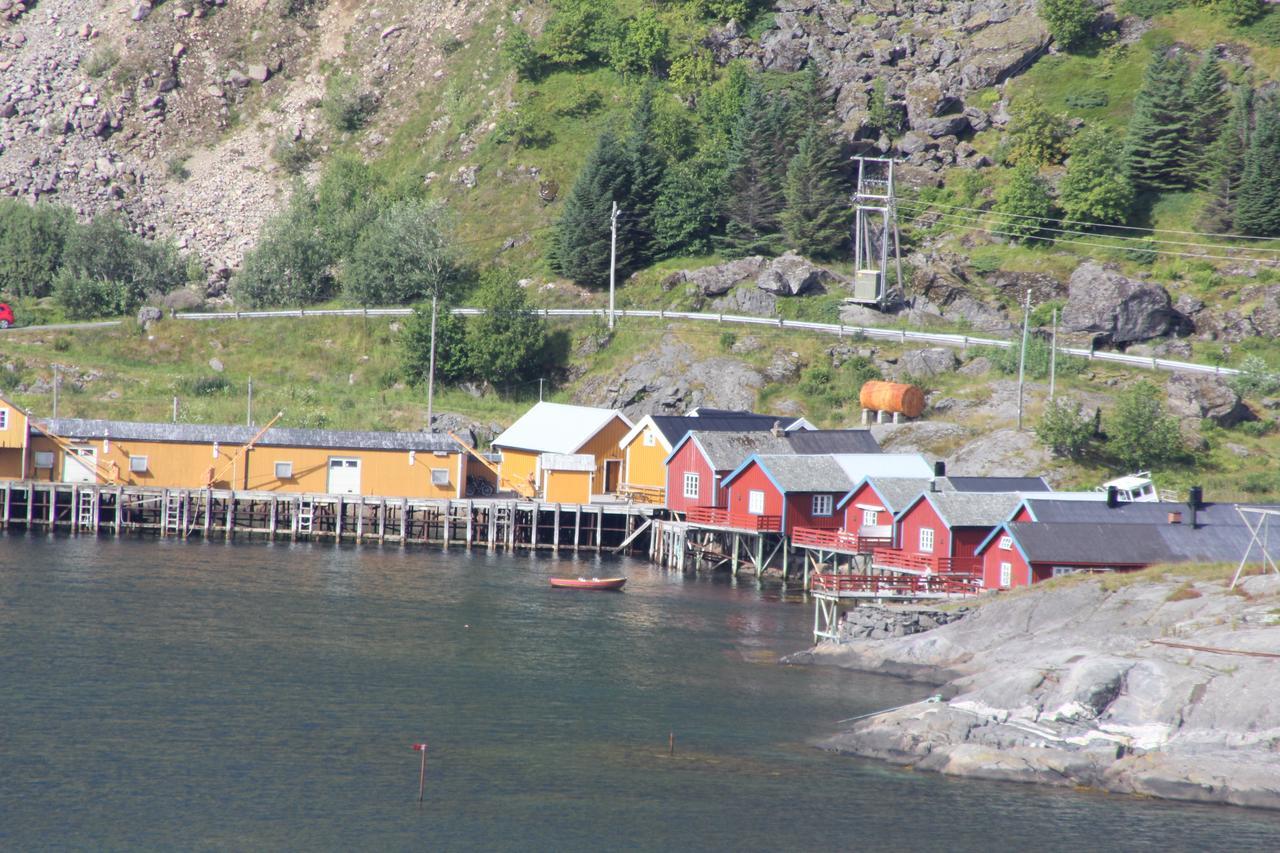 Tind Seaside Cabins 外观 照片